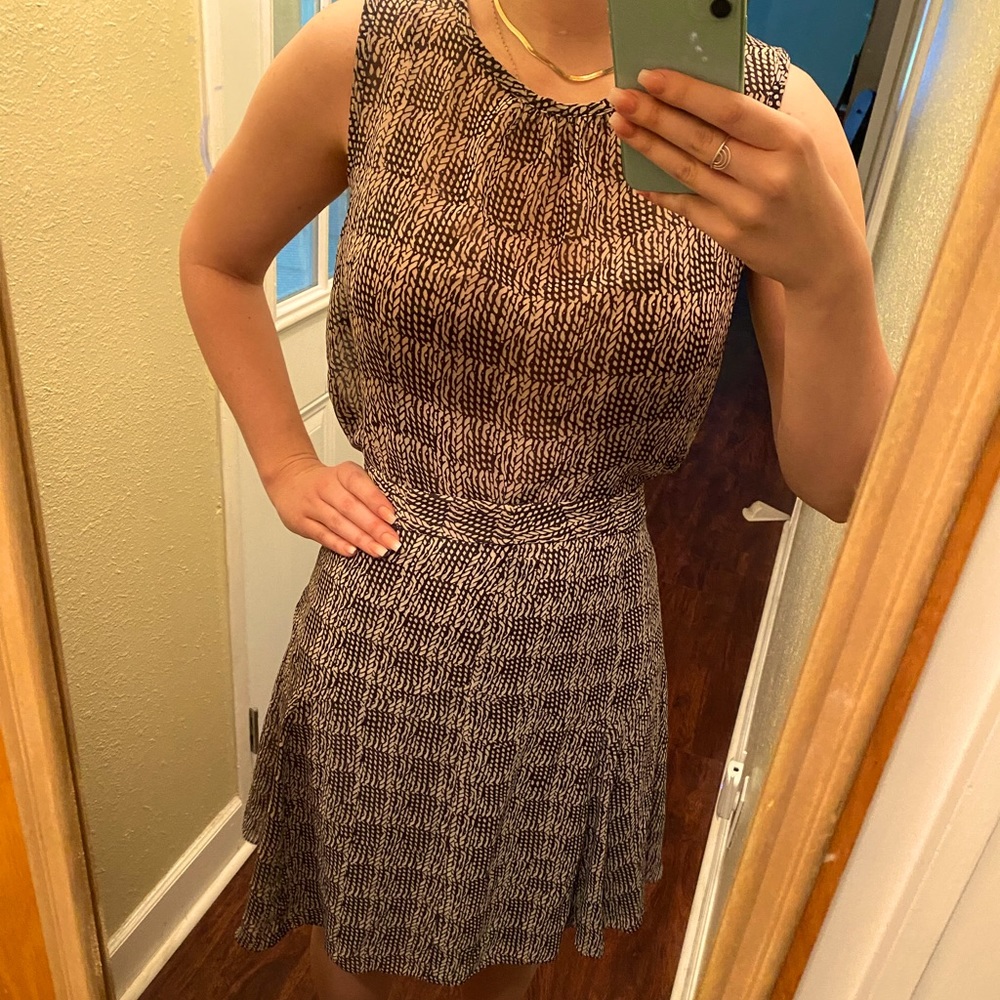 Adorable lightweight two piece sheer dress 🖤🤍